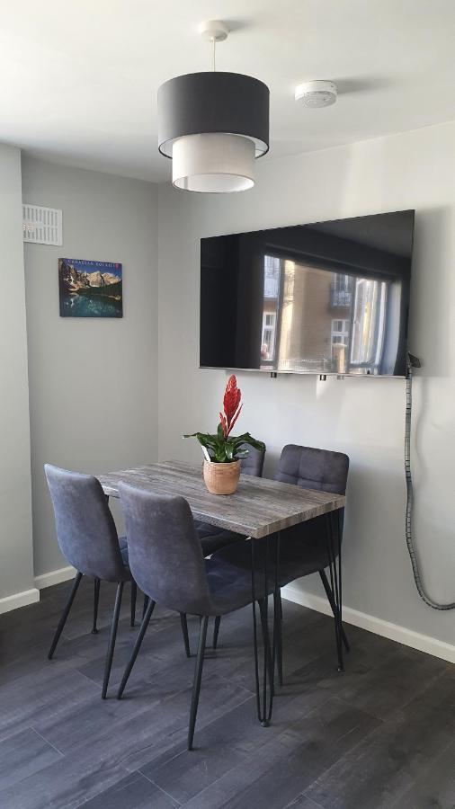 Marina Place Apartment *